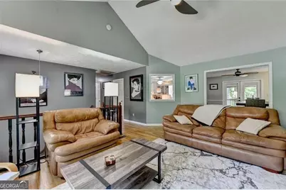 6224 Ivy Springs Drive, Flowery Branch, GA 30542 - Photo 5