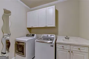 9858 Talisman Dr, Johns Creek, GA 30022 - Photo 55
