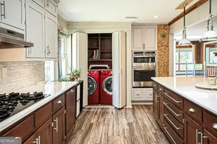 4585 Park Dr, Stone Mountain, GA 30083 - Photo 9