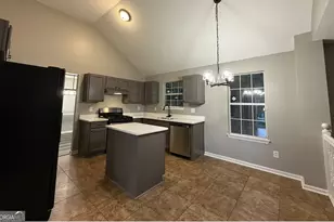 3917 Creek Shoals Ln, Ellenwood, GA 30294 - Photo 3