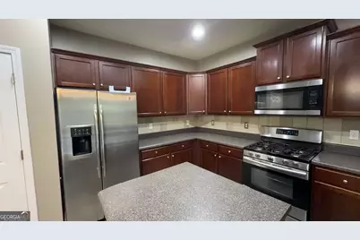 1040 Buckhorn Bnd, Locust Grove, GA 30248 - Photo 17