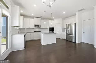 1221 Hawthorne Cir, Madison, GA 30650 - Photo 9