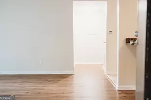 3160 7 Pines Ct, Atlanta, GA 30339 - Photo 3