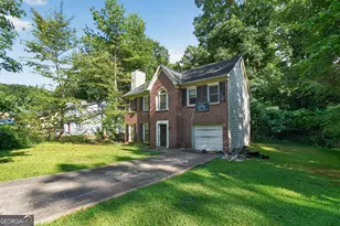 805 Greenhedge Dr, Stone Mountain, GA 30088 - Photo 3