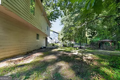 805 Greenhedge Drive, Stone Mountain, GA 30088 - Photo 11
