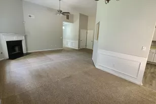 1593 Queen Elizabeth Dr, Locust Grove, GA 30248 - Photo 5