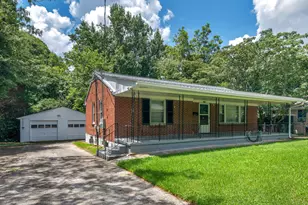 895 Laurel St, Forest Park, GA 30297 - Photo 1