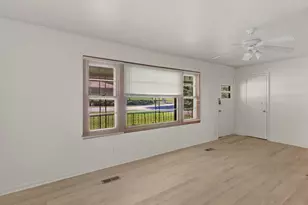 895 Laurel St, Forest Park, GA 30297 - Photo 3