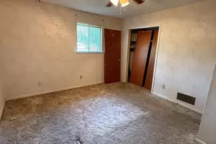 8318 Magnolia Dr, Jonesboro, GA 30238 - Photo 15