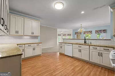 155 Biltmore Drive, Fayetteville, GA 30214 - Photo 11