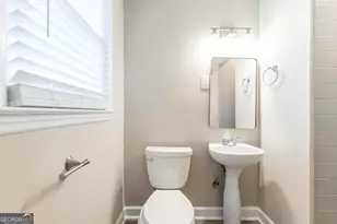 1049 Newport Rd, Macon, GA 31210 - Photo 9