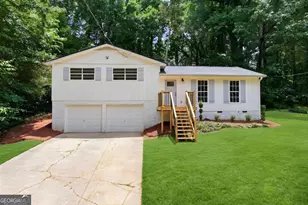 411 Hunters Ln, Woodstock, GA 30189 - Photo 1
