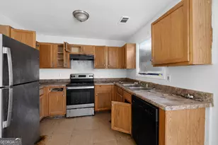 7117 Ravenwood Ln, Lithonia, GA 30038 - Photo 7
