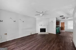 7117 Ravenwood Ln, Lithonia, GA 30038 - Photo 5