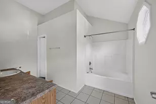 7117 Ravenwood Ln, Lithonia, GA 30038 - Photo 15