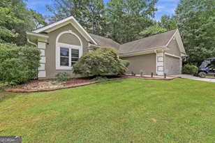 102 Belvedere Ln, Peachtree City, GA 30269 - Photo 1