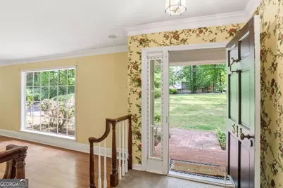 544 Bouldercrest Drive SW, Marietta, GA 30064 - Photo 3