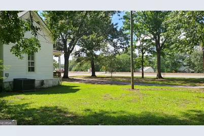 774 Macon Avenue, Jackson, GA 30233 - Photo 15