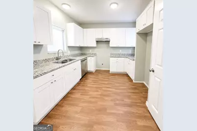 2001 Lois Place NW, Atlanta, GA 30318 - Photo 7