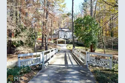 1019 Crane Road NE, Atlanta, GA 30324 - Photo 3
