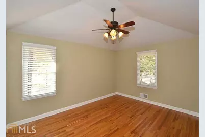 1019 Crane Road NE, Atlanta, GA 30324 - Photo 11