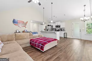 140 Sourwood Ln, Warner Robins, GA 31093 - Photo 3