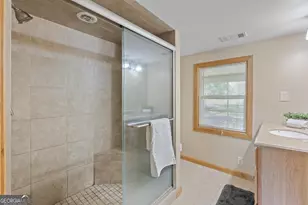 176 Midland St, Williamson, GA 30292 - Photo 25