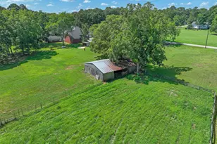 176 Midland St, Williamson, GA 30292 - Photo 39