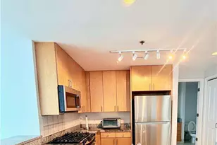 3338 Peachtree Rd NE, Atlanta, GA 30326 - Photo 9