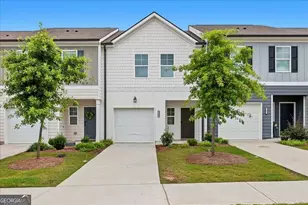 209 Buckingham Ln, Hoschton, GA 30548 - Photo 3