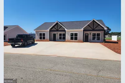 16,18,44,46,66 Clay St, Hartwell, GA 30530 - Photo 1