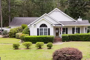 434 E Gate Dr, Thomasville, GA 31757 - Photo 3