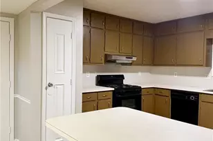 524 Julius Dr, Stone Mountain, GA 30087 - Photo 5