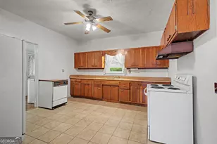 464 Sargent Main St, Newnan, GA 30263 - Photo 11