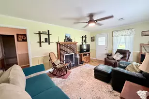 301 E Willow Lake Dr, Metter, GA 30439 - Photo 3