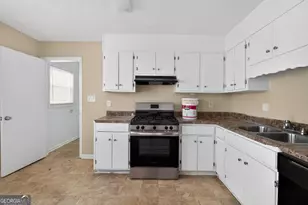 4070 Chimney Ridge Way, Ellenwood, GA 30294 - Photo 7