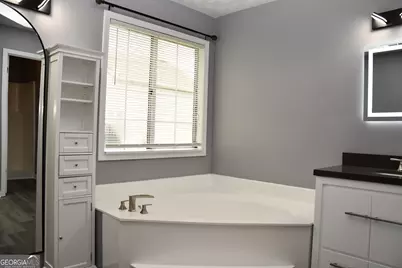 5932 Homestead Circle, Rex, GA 30273 - Photo 13