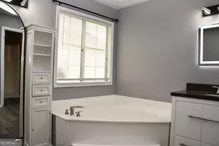 5932 Homestead Cir, Rex, GA 30273 - Photo 13