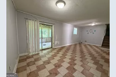 221 Lucan Way, Riverdale, GA 30274 - Photo 15