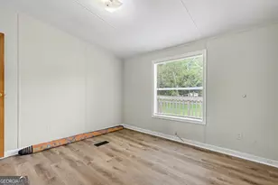 34 Combs St, Locust Grove, GA 30248 - Photo 21