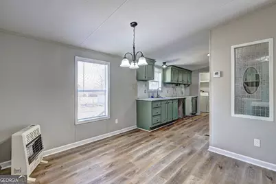 34 Combs Street, Locust Grove, GA 30248 - Photo 5