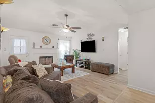 212 Brandon Ridge Cir, Stockbridge, GA 30281 - Photo 3