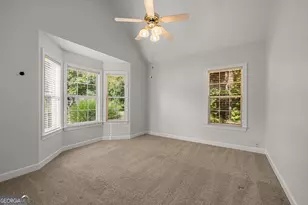 368 Crescent Dr, Newnan, GA 30265 - Photo 9