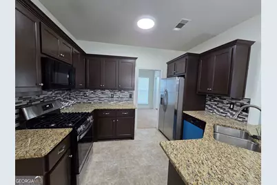 105 Boston Court, Lagrange, GA 30241 - Photo 7