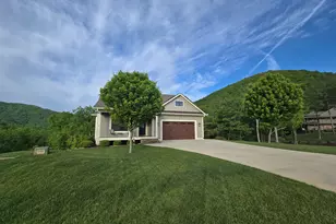 463 Ivy Log Hts Rd, Young Harris, GA 30582 - Photo 5