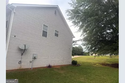 112 Canterbury Court, Jackson, GA 30233 - Photo 9