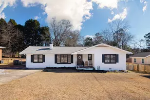 204 Diane Dr, Thomaston, GA 30286 - Photo 1
