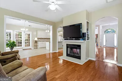 100 Avondale Circle, Newnan, GA 30265 - Photo 11