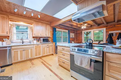 465 Waters Edge Drive, Clarkesville, GA 30523 - Photo 7