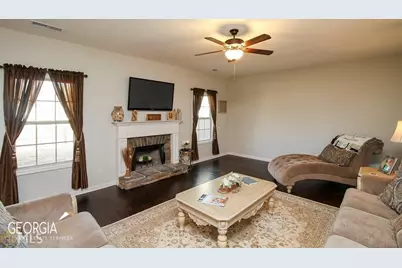 345 Cliffhaven Circle, Newnan, GA 30263 - Photo 7